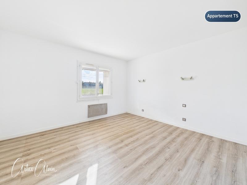 Immeuble - 320 m² - 11 pièces