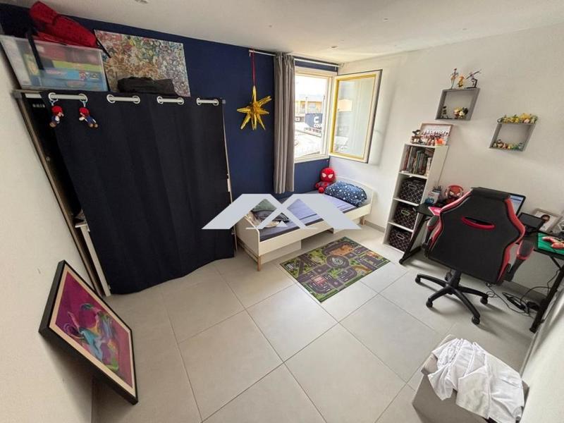 Appartement - 100 m² - 4 pièces