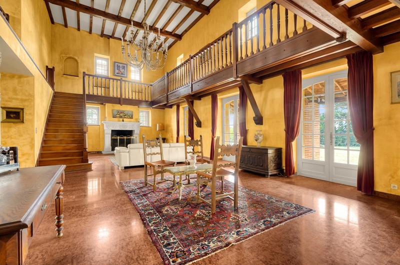 Ferme - 525 m² - 10 pièces