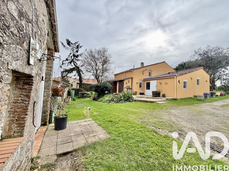 Maison de village - 89 m² - 4 pièces