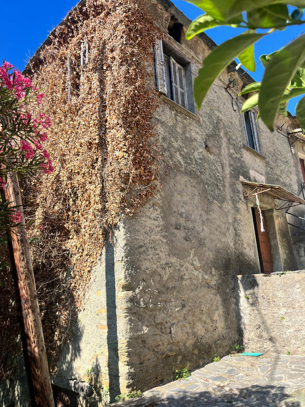 Maison de village - 144 m² - 5 pièces