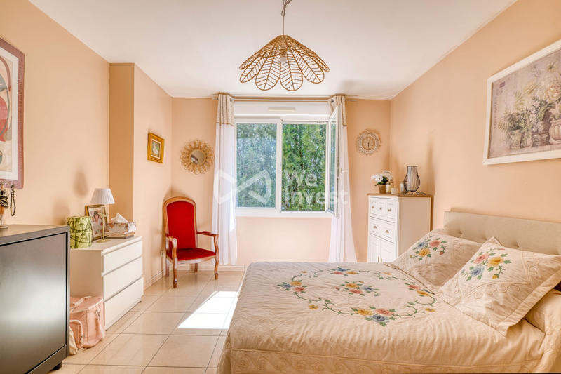 Maison - 203 m² - 7 pièces