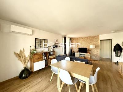 Appartement ancien - 67 m² - 3 pièces