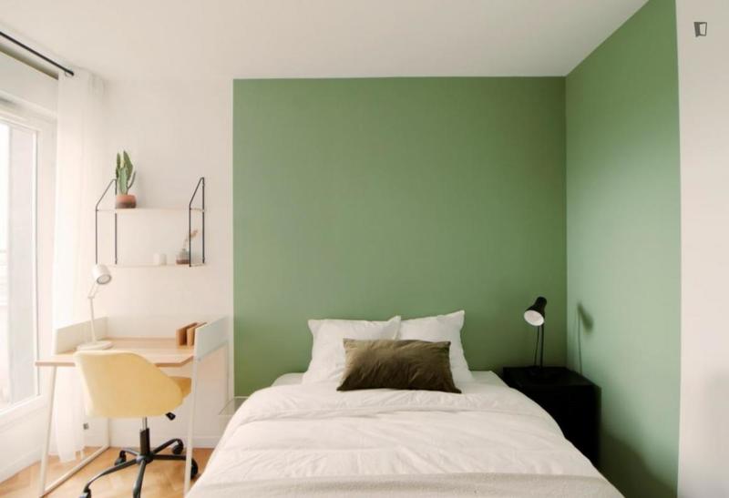 Chambre - 10 m² - 4 pièces