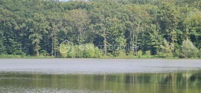 Terrain - 240 000 m²