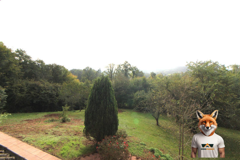 Maison - 165 m² - 8 pièces