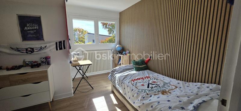 Maison - 280 m² - 7 pièces