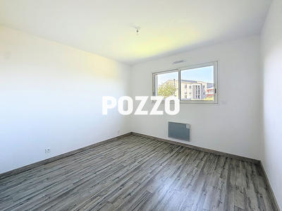 Maison - 97 m² - 5 pièces