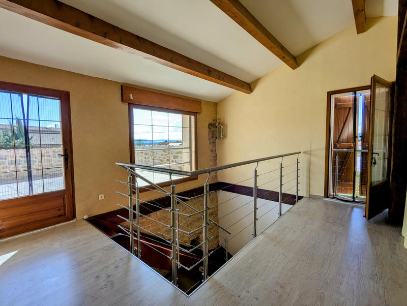 Maison - 140 m² - 5 pièces