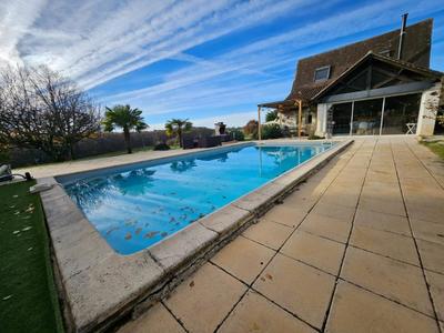 Propriété - 91 m² - 3 pièces