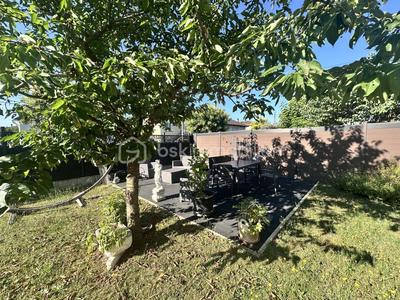 Maison - 199 m² - 9 pièces