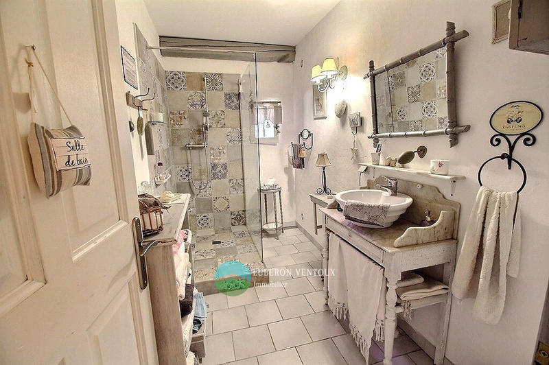 Maison - 300 m² - 7 pièces