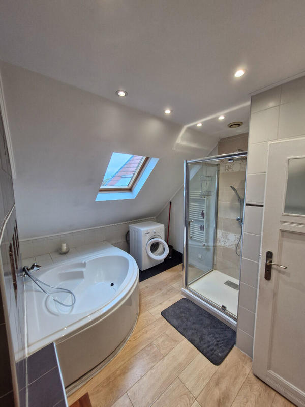 Appartement - 181 m² - 5 pièces