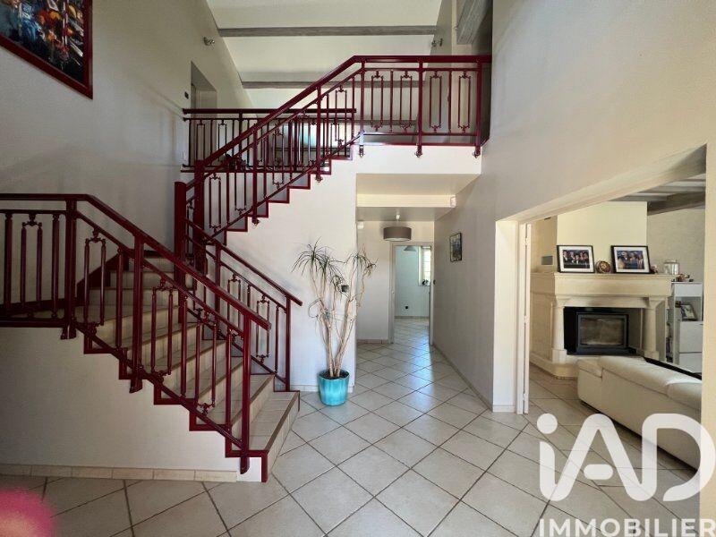 Maison - 470 m² - 13 pièces