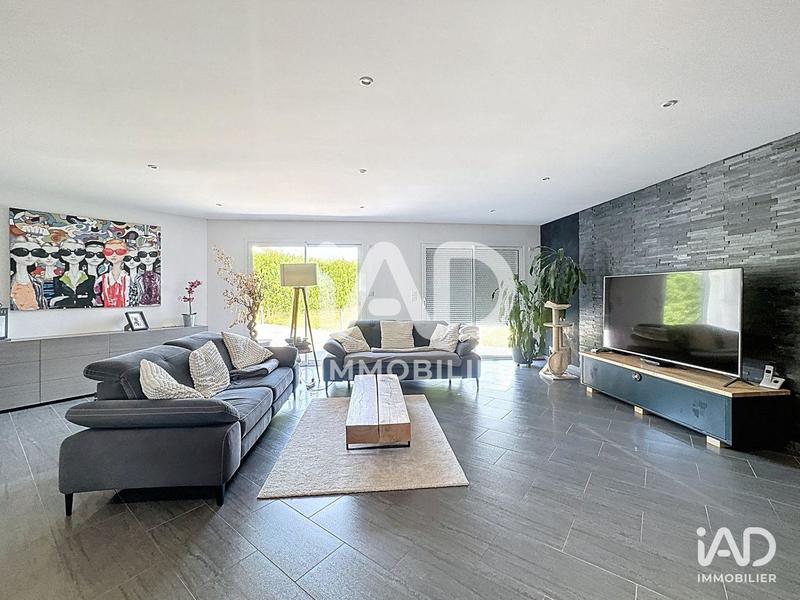 Maison - 182 m² - 5 pièces