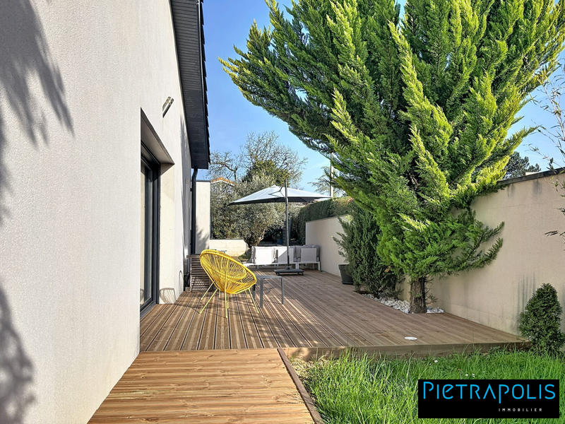 Maison - 140 m² - 5 pièces