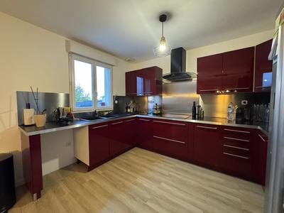 Maison - 105 m² - 4 pièces