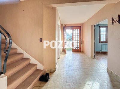 Maison - 250 m² - 9 pièces