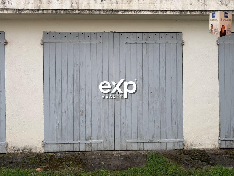 Parking / Garage - 12 m²