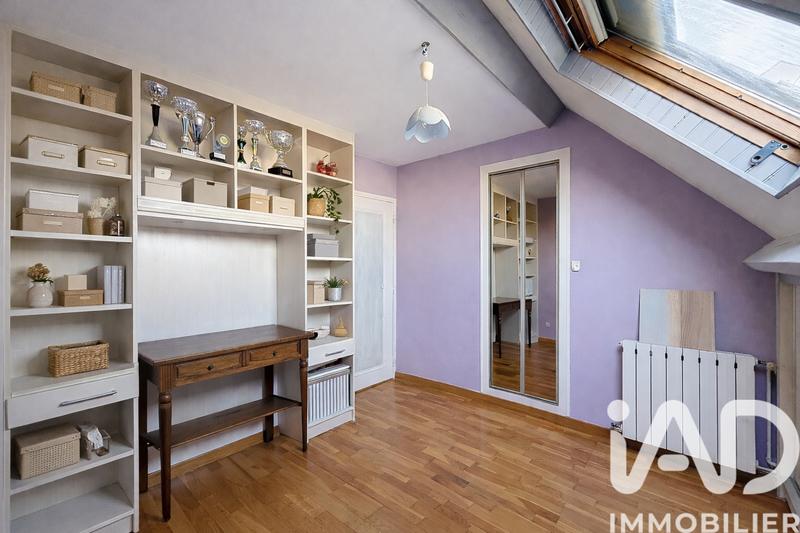 Maison - 215 m² - 10 pièces