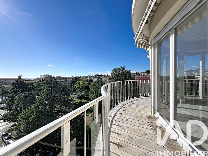 Appartement - 84 m² - 3 pièces