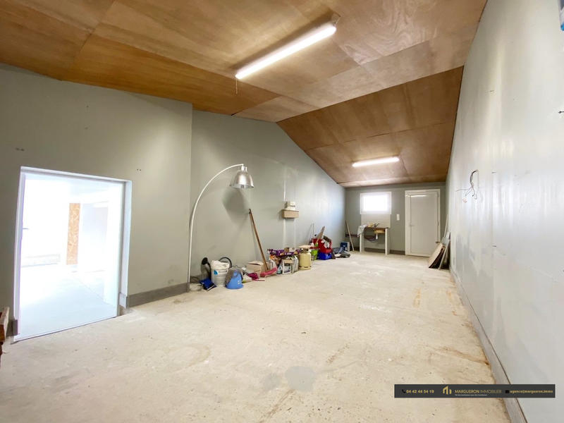 Maison - 95 m² - 4 pièces