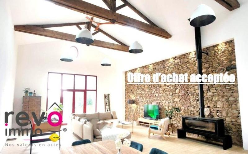 Maison - 290 m² - 5 pièces