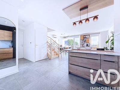 Maison - 86 m² - 5 pièces