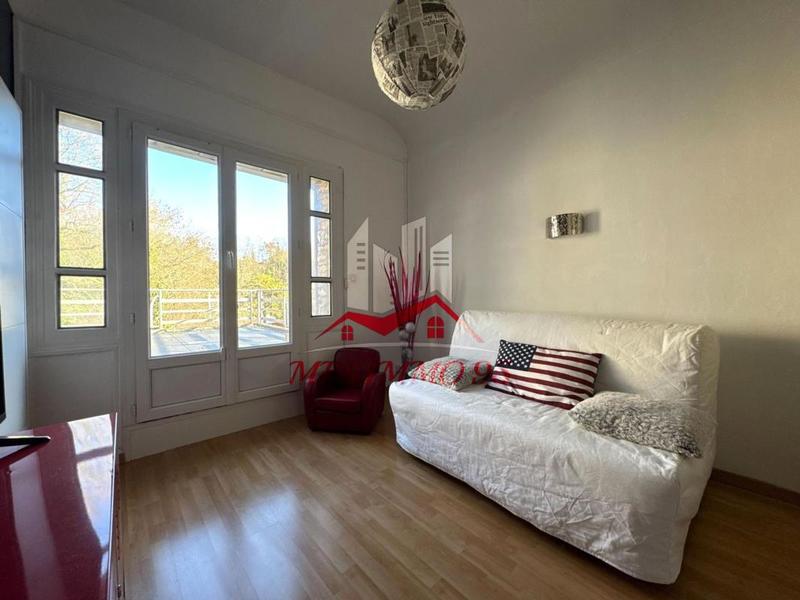 Propriété - 179 m² - 6 pièces