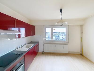 Appartement - 82 m² - 3 pièces