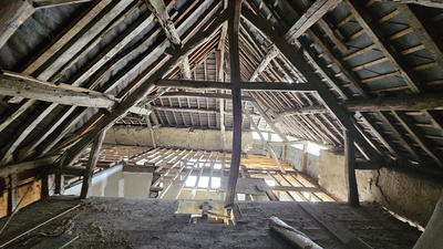 Maison - 95 m² - 2 pièces