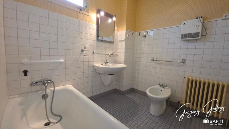 Maison - 145 m² - 6 pièces