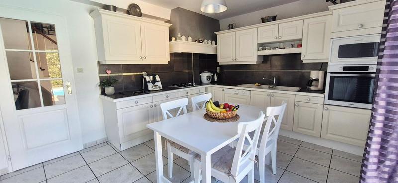 Maison - 150 m² - 5 pièces