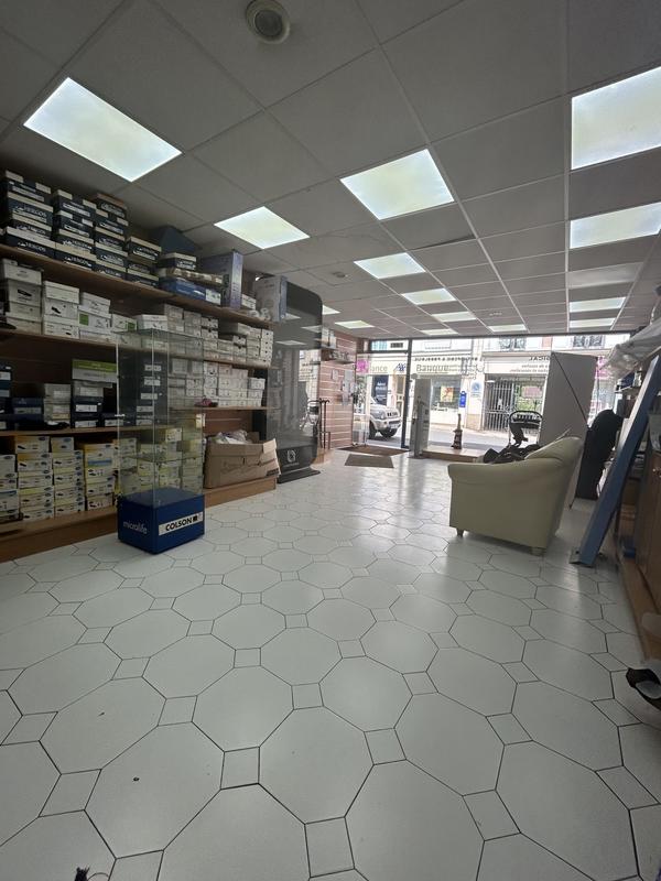 Local commercial - 168 m²