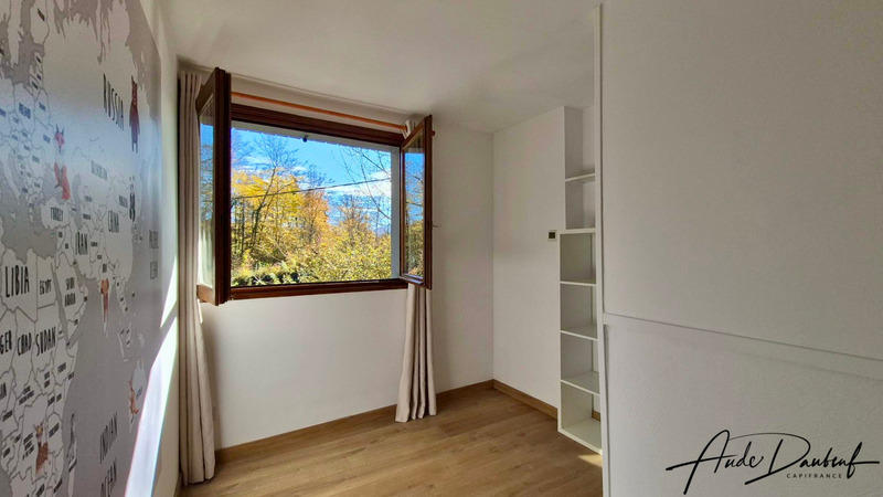 Appartement - 105 m² - 4 pièces