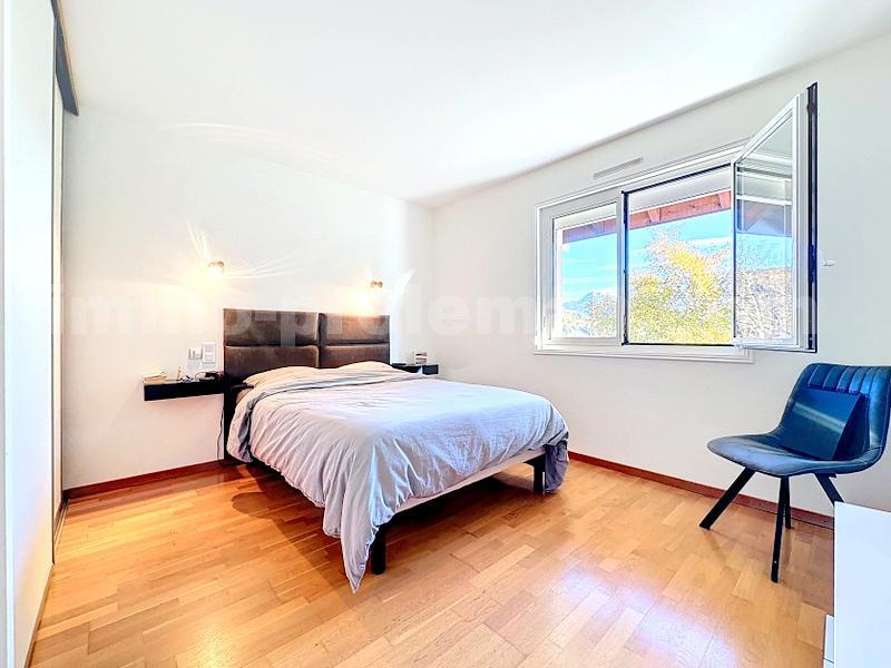 Maison - 177 m² - 5 pièces