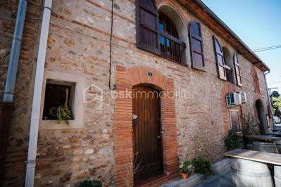 Immeuble - 270 m² - 6 pièces