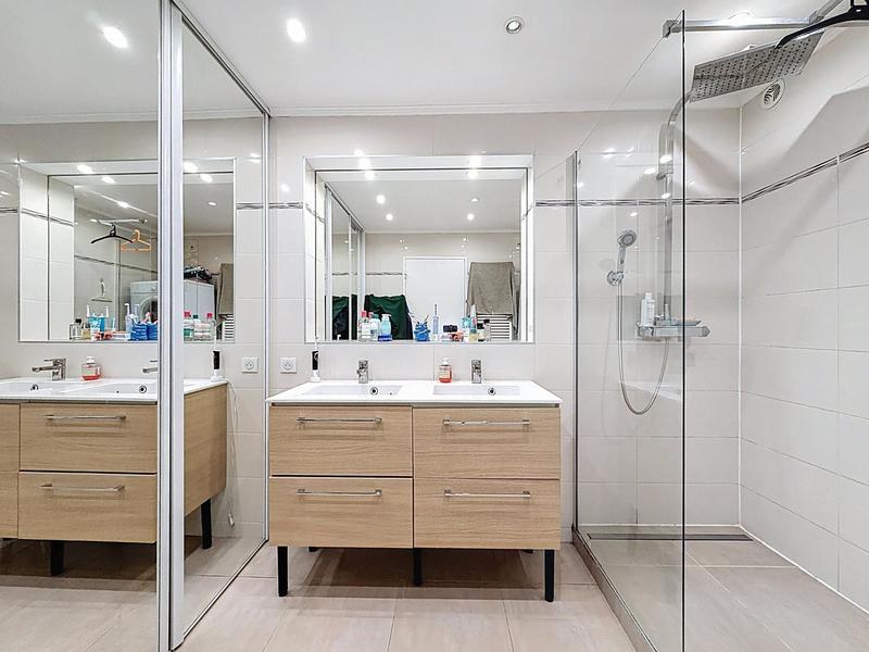 Appartement - 112 m² - 5 pièces