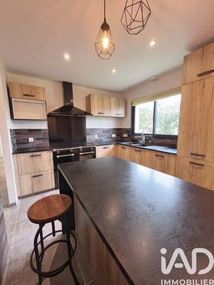 Maison - 122 m² - 5 pièces