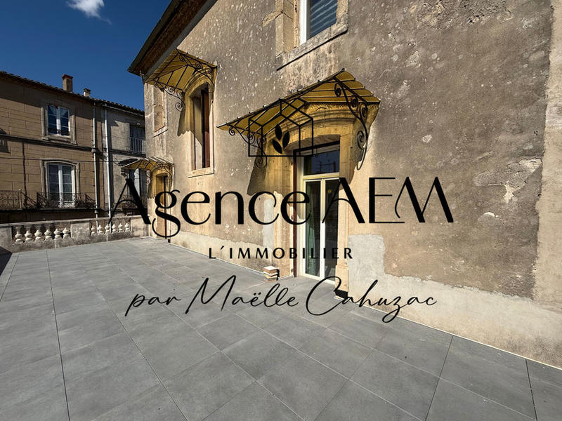 Appartement - 140 m² - 5 pièces