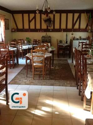 Maison - 320 m² - 12 pièces