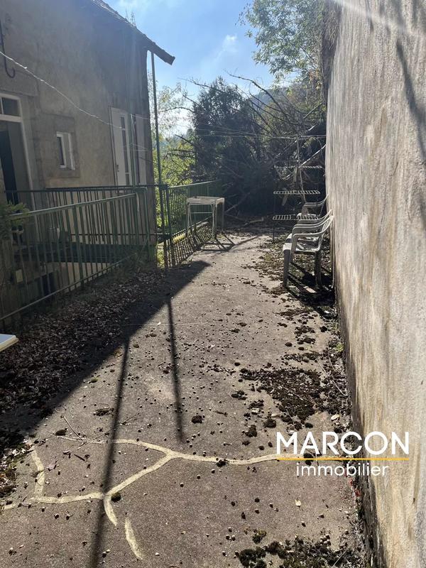 Maison - 260 m² - 15 pièces