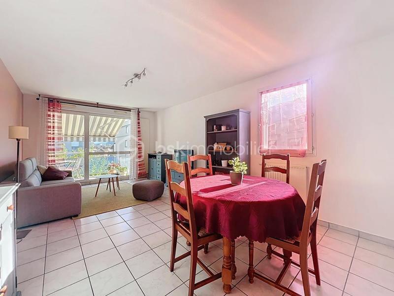 Appartement - 82 m² - 4 pièces