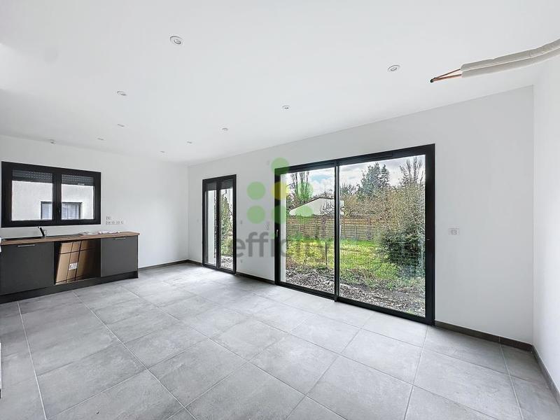 Maison - 85 m² - 4 pièces