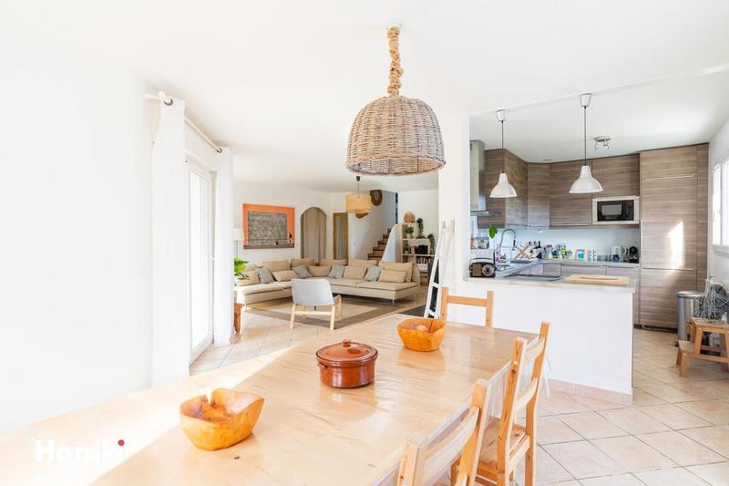 Maison - 125 m² - 5 pièces