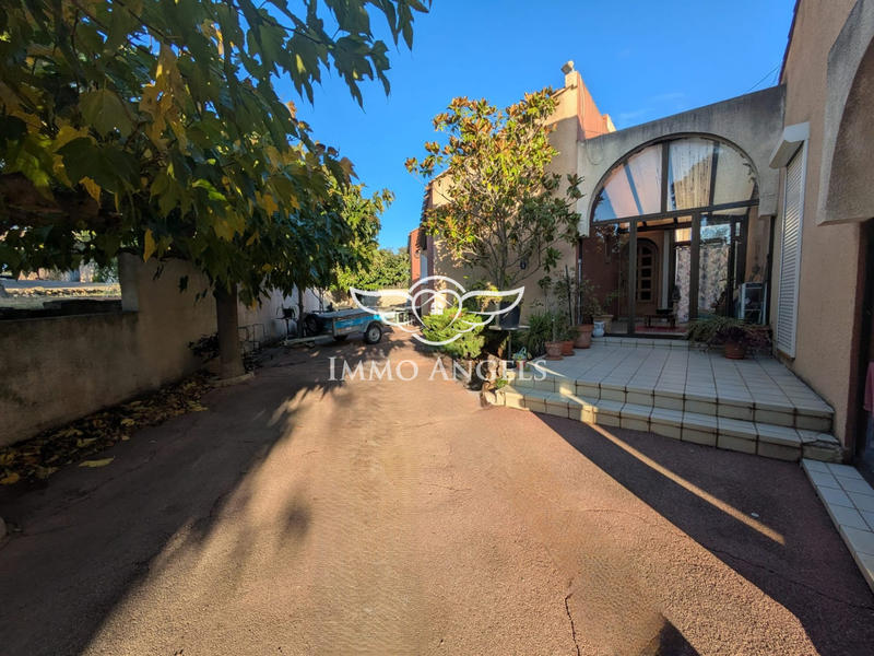 Villa - 266 m² - 7 pièces