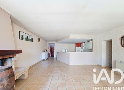 Maison de ville - 259 m² - 9 pièces