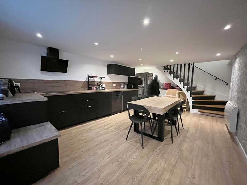 Maison - 114 m² - 5 pièces