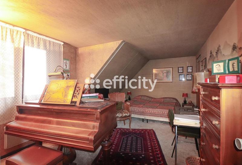 Pavillon - 140 m² - 6 pièces