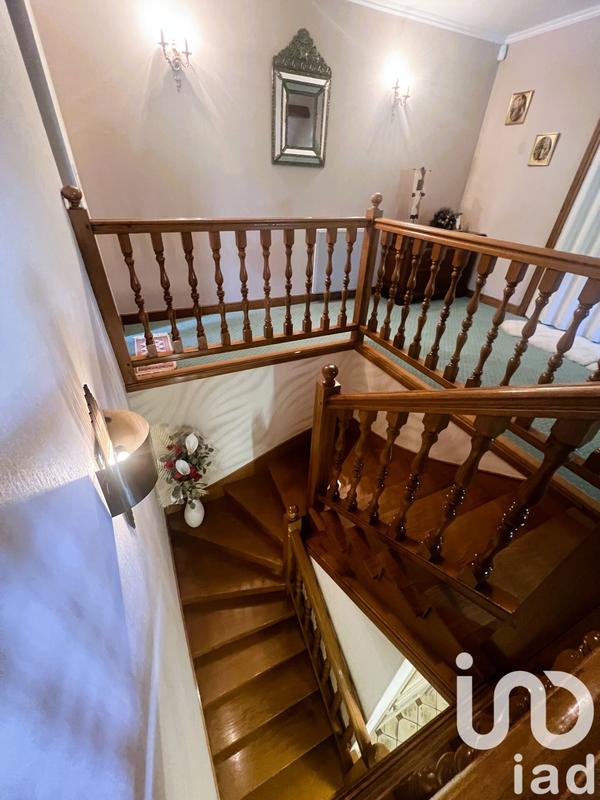 Maison - 204 m² - 10 pièces